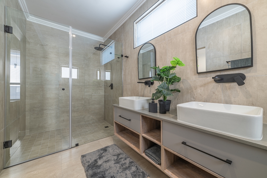 3 Bedroom Property for Sale in Tergniet Western Cape